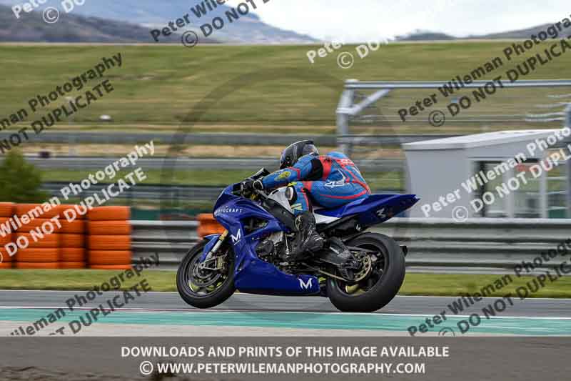 cadwell no limits trackday;cadwell park;cadwell park photographs;cadwell trackday photographs;enduro digital images;event digital images;eventdigitalimages;navarra;no limits trackdays;peter wileman photography;racing digital images;trackday digital images;trackday photos